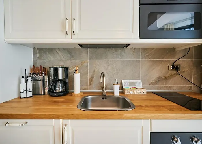 דירה Isigude Pool & Mamaia Nord 3*