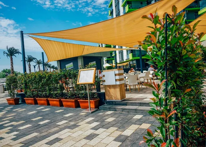 Isigude Pool & Mamaia Nord דירה