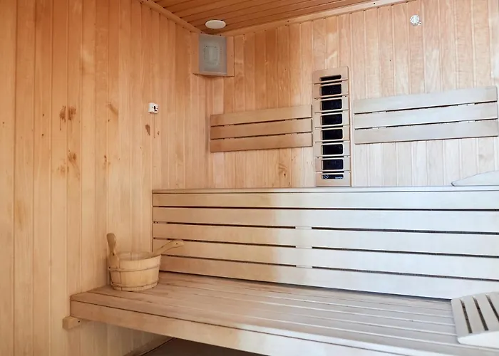 Isigude Pool & Mamaia Nord Năvodari