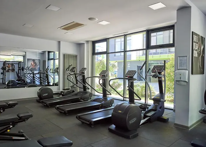 Isigude Pool & Mamaia Nord