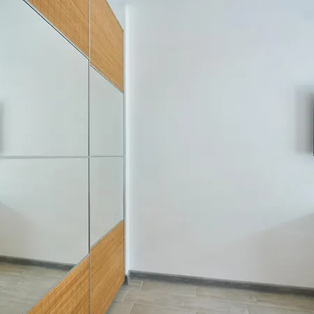 Isigude Pool & Mamaia Nord 3* ナボダリ