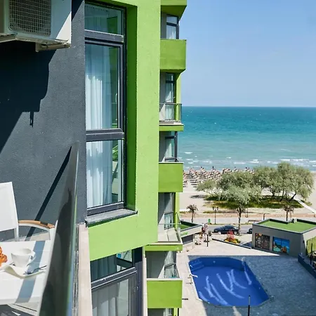 Isigude Pool & Mamaia Nord