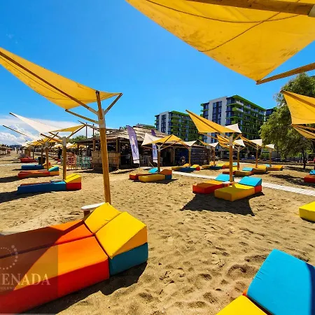 アパート Isigude Pool & Mamaia Nord 3*