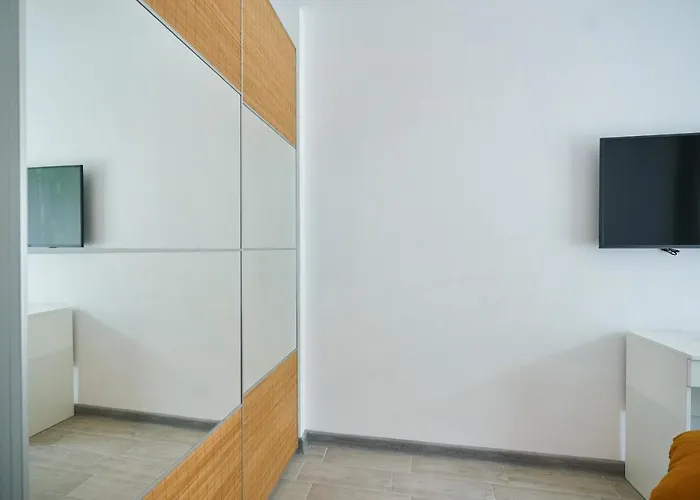 Isigude Pool & Mamaia Nord 3* Năvodari