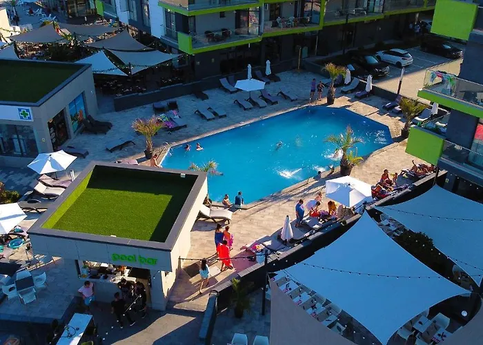 شقة Isigude Pool & Mamaia Nord 3*