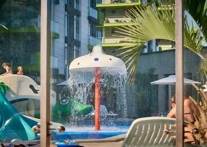 Isigude Pool & Mamaia Nord شقة